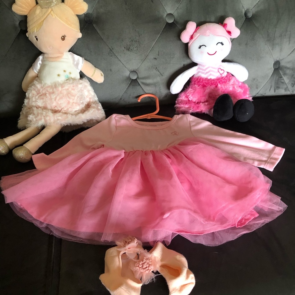 Onsie dress with tutu, sock flower booties, dolls